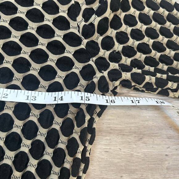 Tianello Laggenlook Dot Tunic Top M Black Tan Textured Knit Asymmetrical Hem - Picture 8 of 10